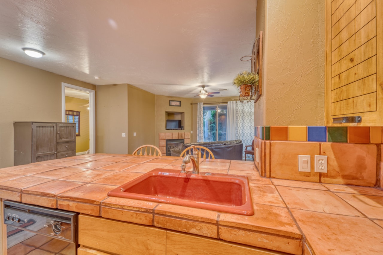 225 N Country #104 St George, UT 84770 condo for sale, MLS#25-263694 - Erika Rogers Photo 11