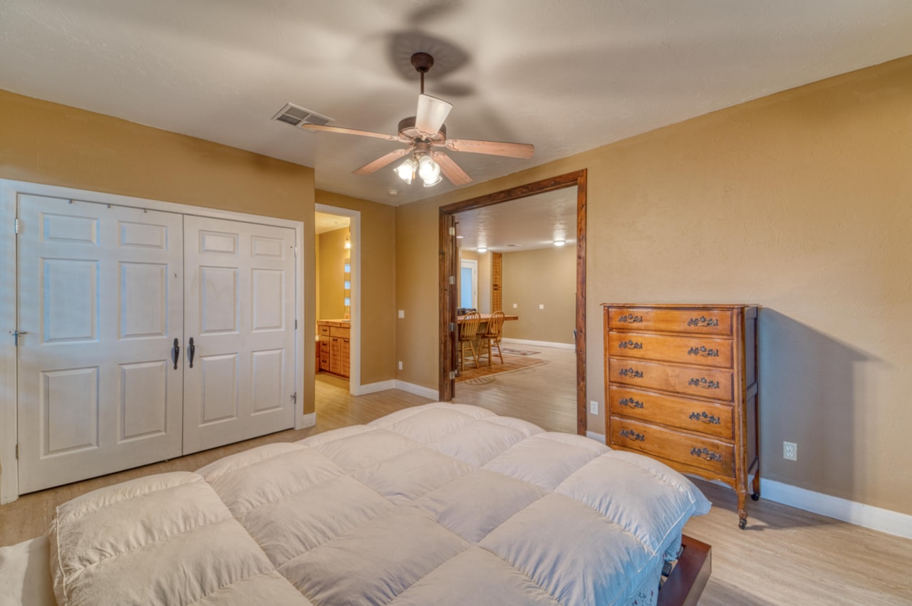 225 N Country #104 St George, UT 84770 condo for sale, MLS#25-263694 - Erika Rogers Photo 16