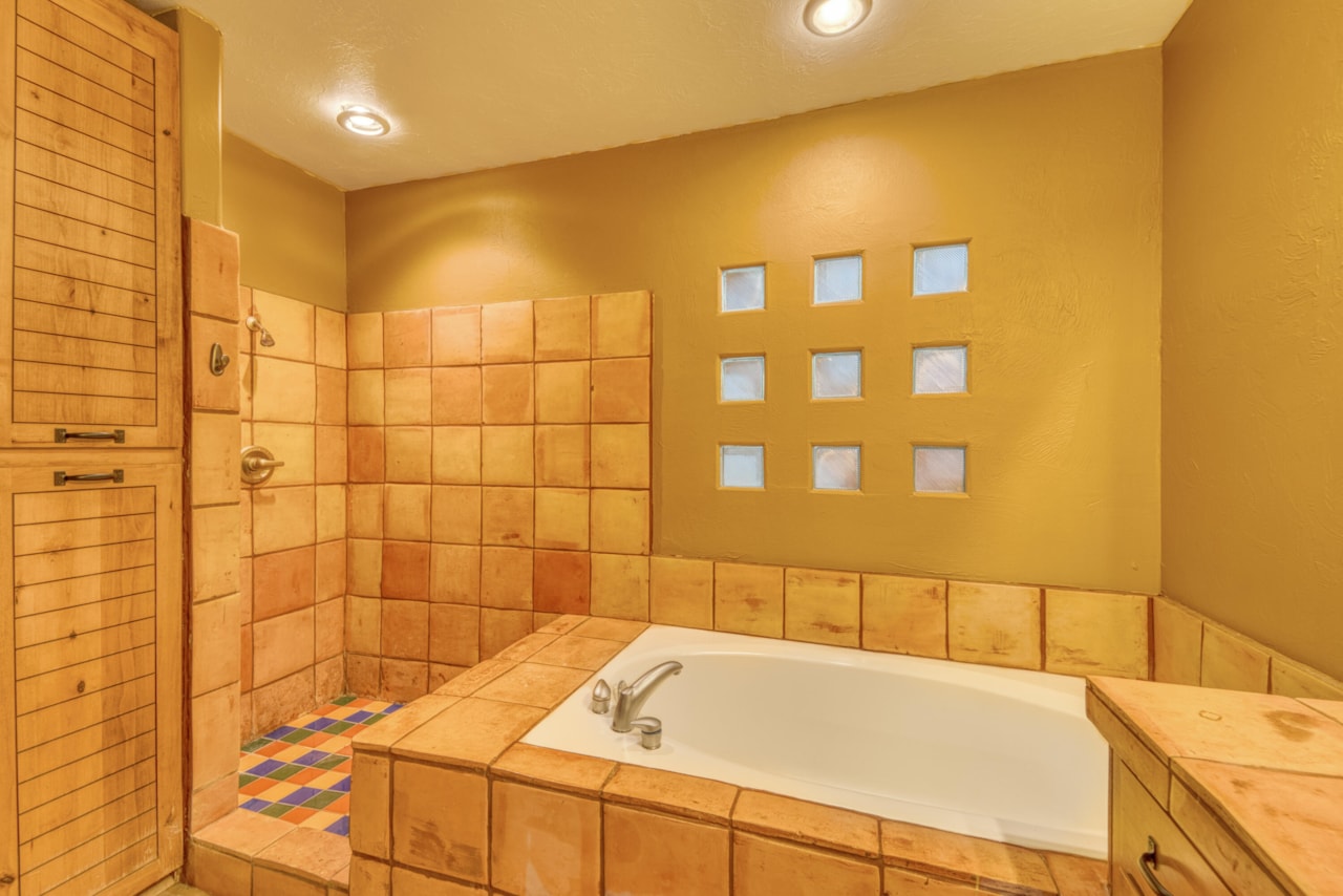 225 N Country #104 St George, UT 84770 condo for sale, MLS#25-263694 - Erika Rogers Photo 18