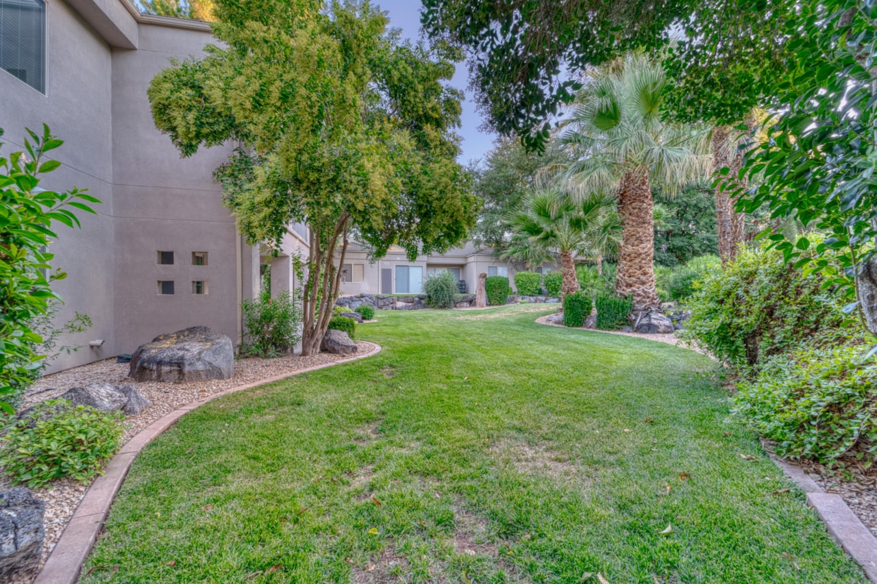 225 N Country #104 St George, UT 84770 condo for sale, MLS#25-263694 - Erika Rogers Photo 30