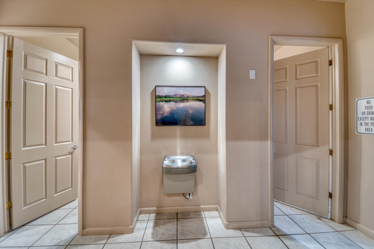 225 N Country #104 St George, UT 84770 condo for sale, MLS#25-263694 - Erika Rogers Photo 39