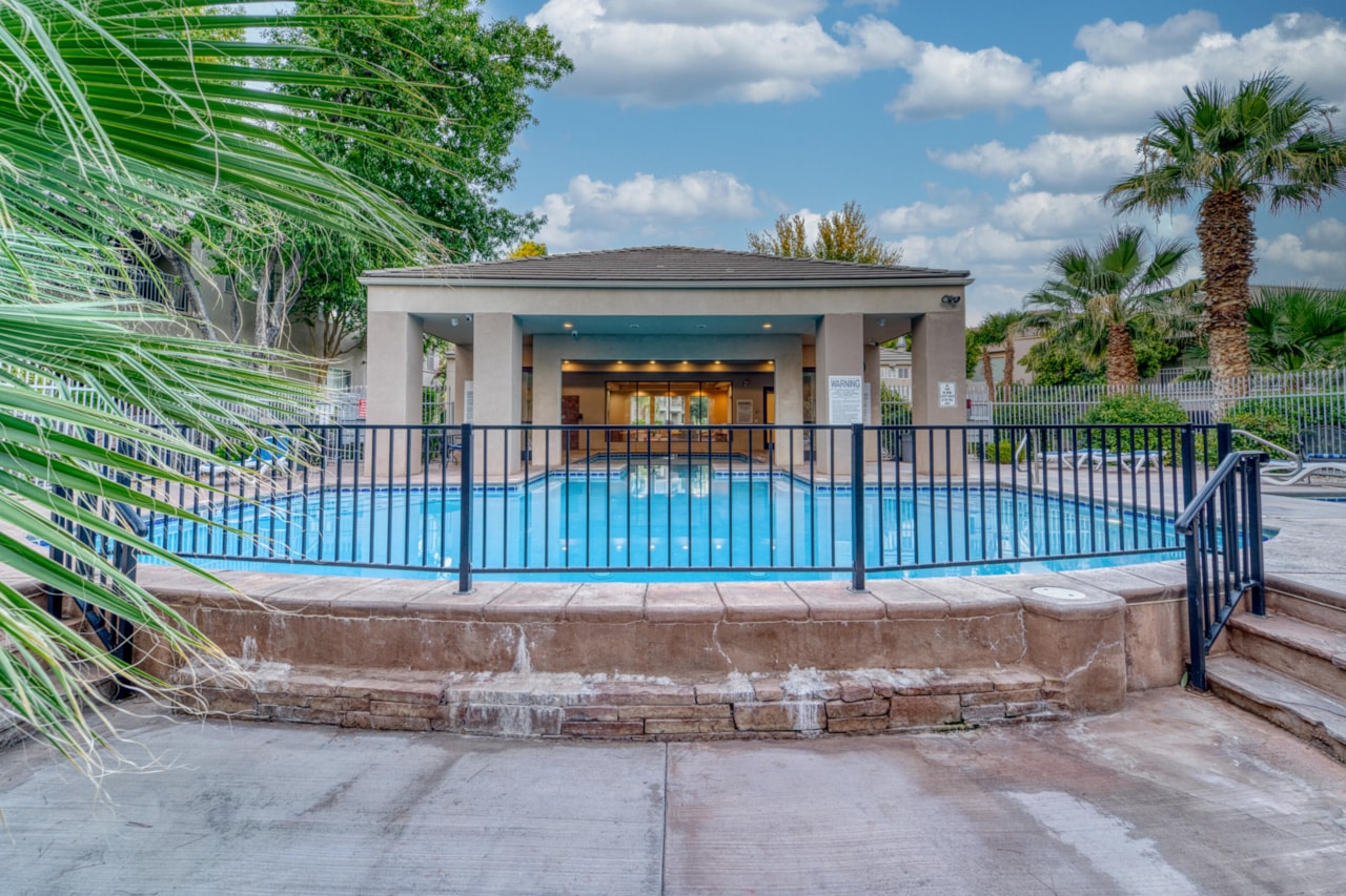 225 N Country #104 St George, UT 84770 condo for sale, MLS#25-263694 - Erika Rogers Photo 43