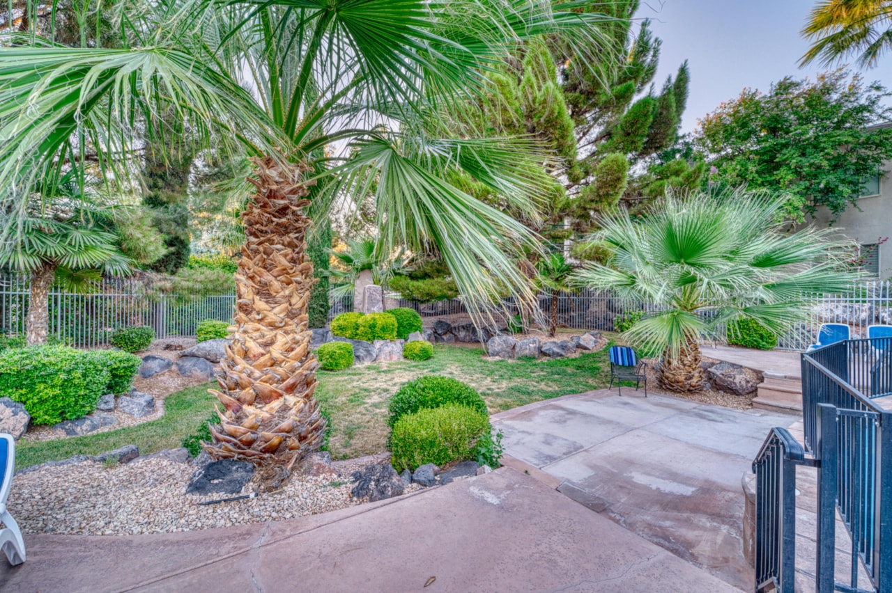 225 N Country #104 St George, UT 84770 condo for sale, MLS#25-263694 - Erika Rogers Photo 44