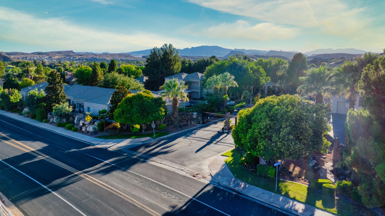 225 N Country #104 St George, UT 84770 condo for sale, MLS#25-263694 - Erika Rogers Photo 50