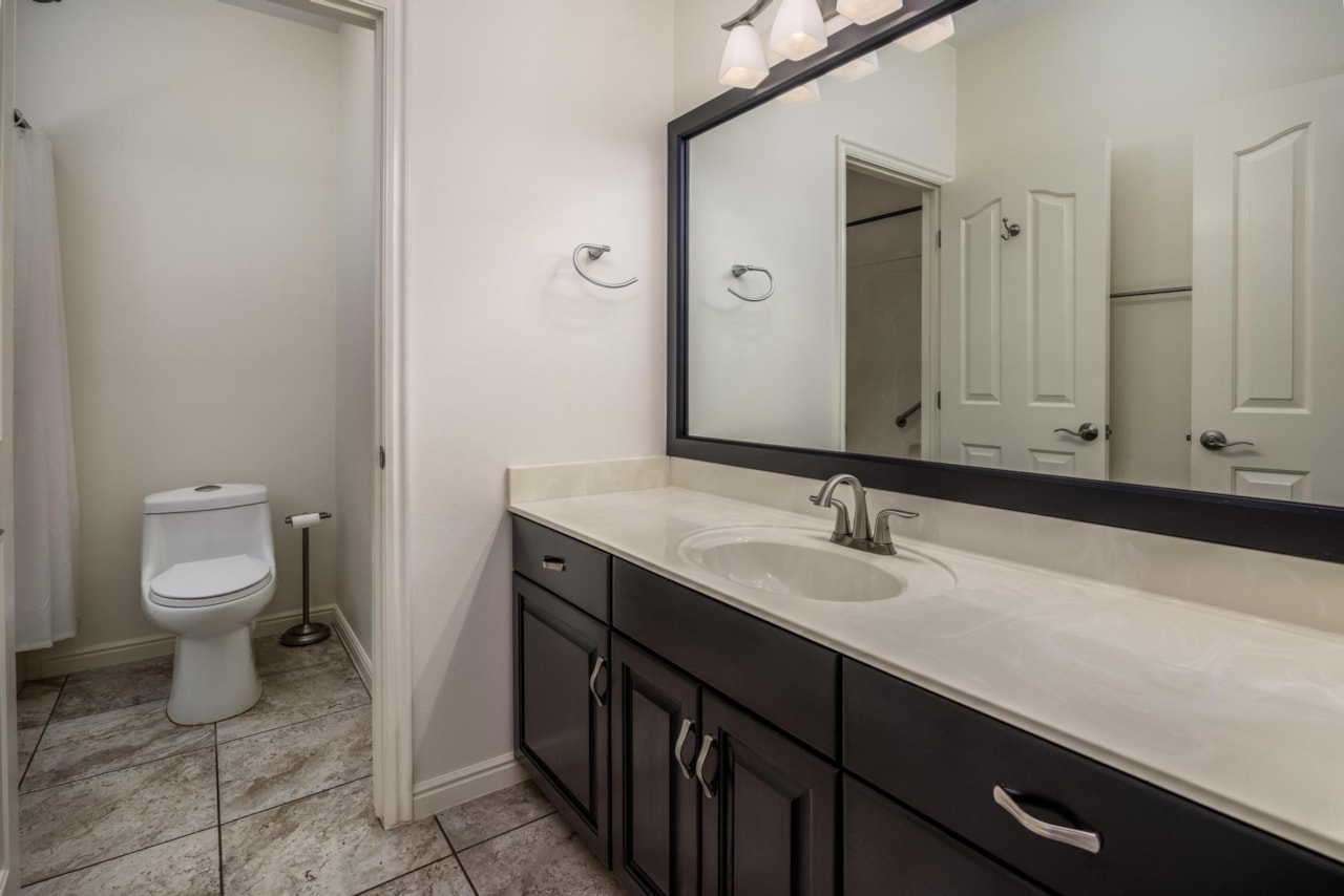 2115 Blake DR Santa Clara, UT 84765 home for sale, MLS#25-267395 - Erika Rogers Photo 15