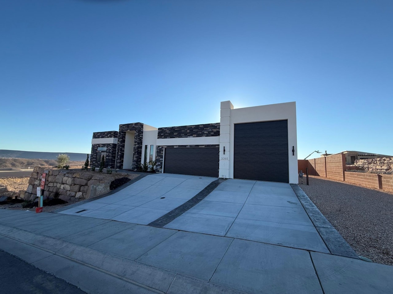 3093 W Platani Trl St George, UT 84790 home for sale, MLS#25-265197 - Erika Rogers Photo 2