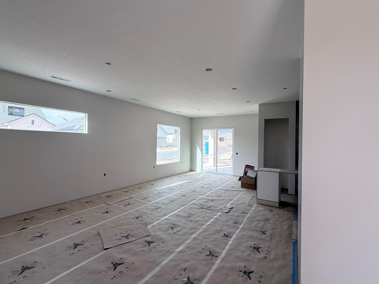 984 W Hamilton Ave Toquerville, UT 84774 home for sale, MLS#25-267380 - Erika Rogers Photo 3