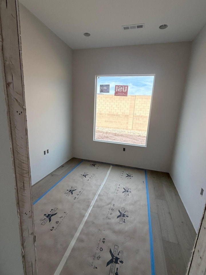 984 W Hamilton Ave Toquerville, UT 84774 home for sale, MLS#25-267380 - Erika Rogers Photo 7