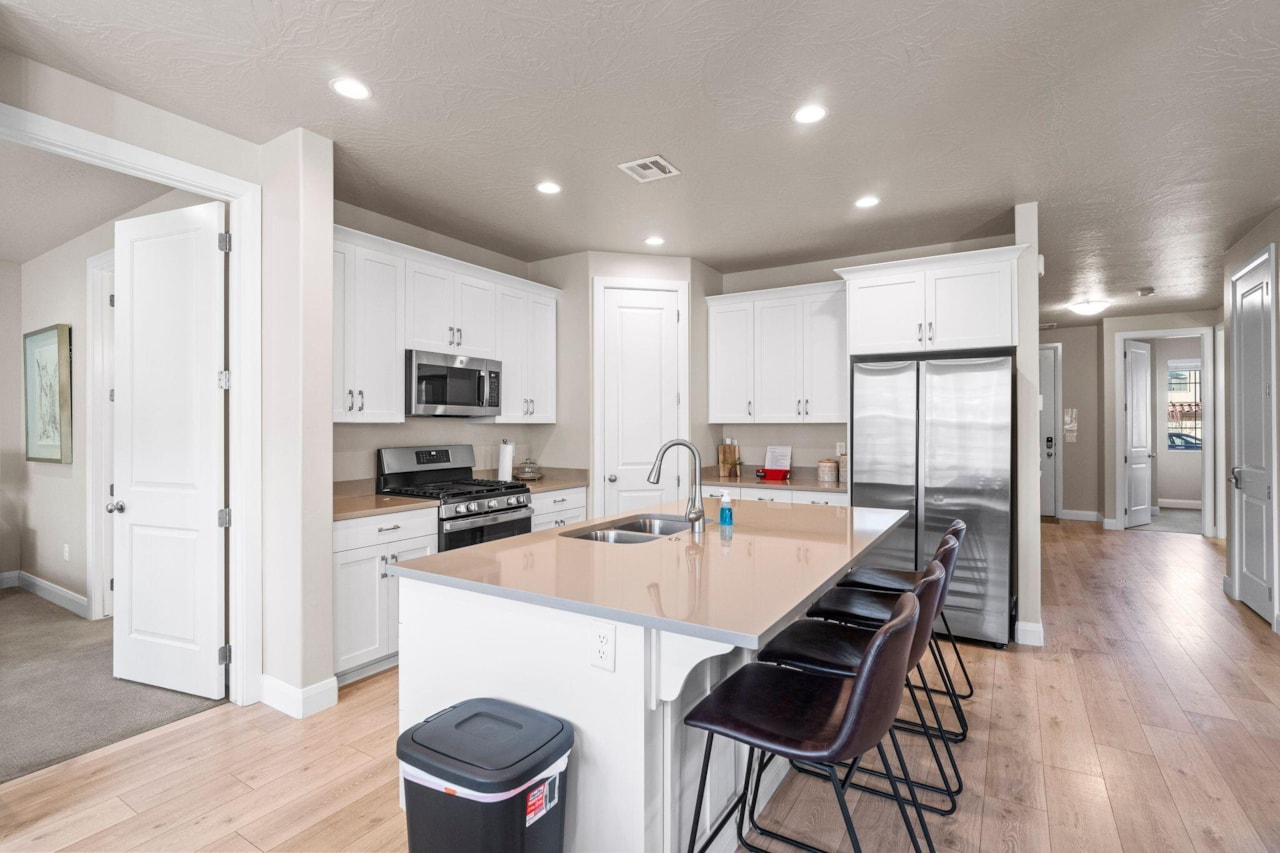 2462 E Cascada Way Washington, UT 84780 home for sale, MLS#25-267442 - Erika Rogers Photo 16