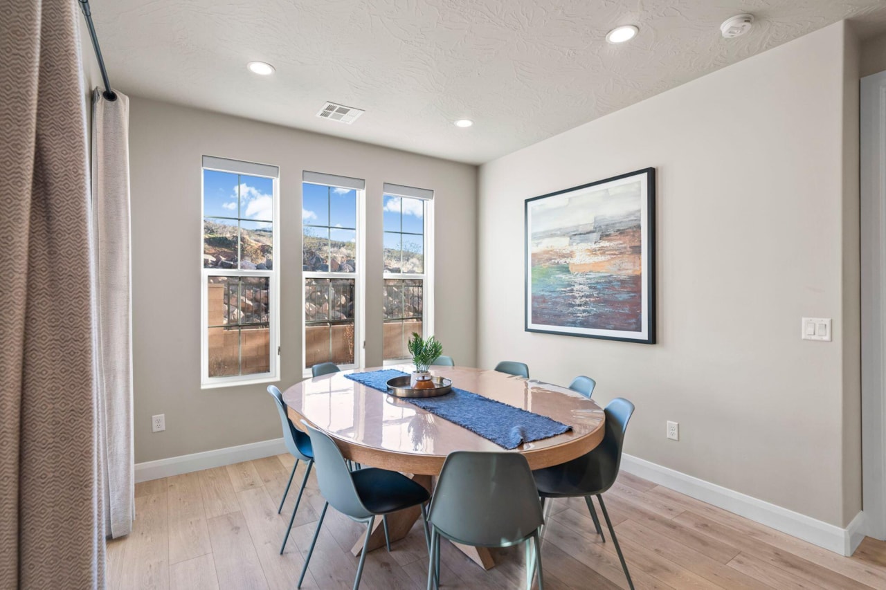 2462 E Cascada Way Washington, UT 84780 home for sale, MLS#25-267442 - Erika Rogers Photo 19