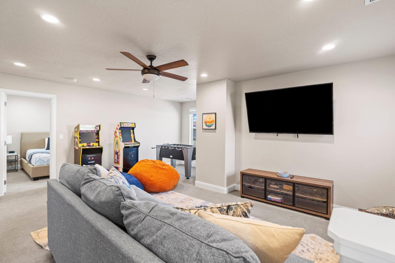 2462 E Cascada Way Washington, UT 84780 home for sale, MLS#25-267442 - Erika Rogers Photo 29