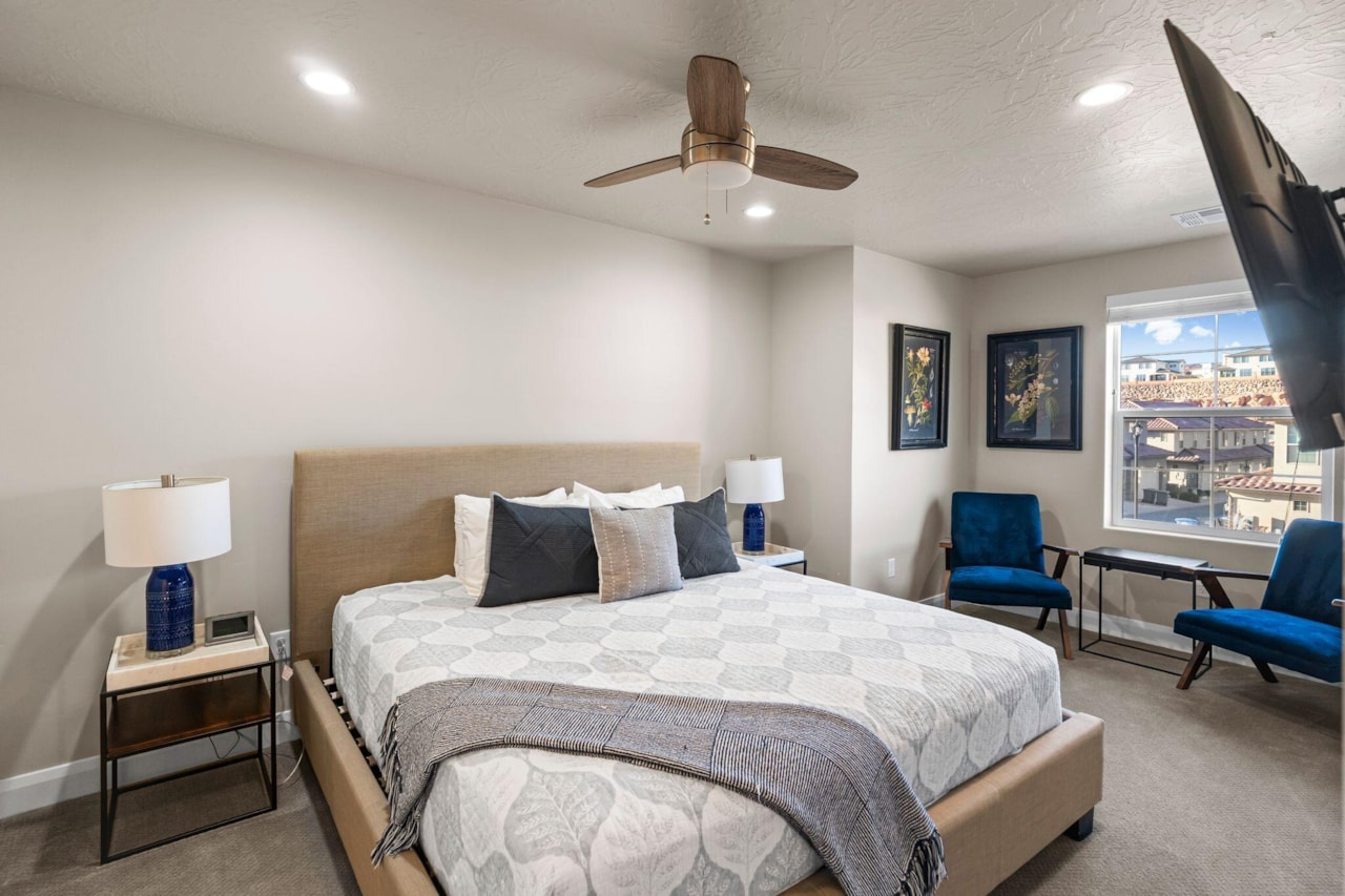 2462 E Cascada Way Washington, UT 84780 home for sale, MLS#25-267442 - Erika Rogers Photo 33