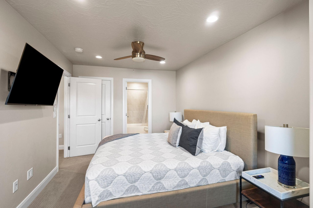 2462 E Cascada Way Washington, UT 84780 home for sale, MLS#25-267442 - Erika Rogers Photo 34