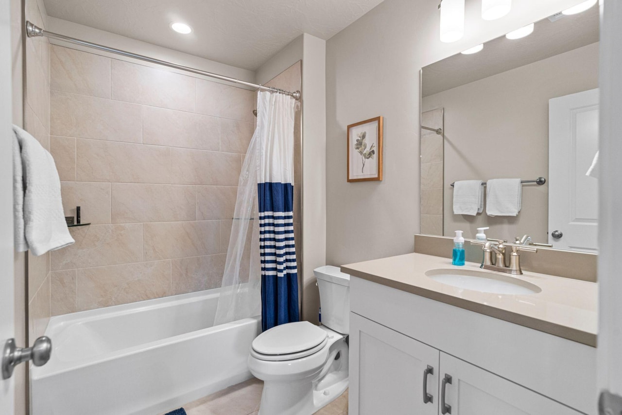 2462 E Cascada Way Washington, UT 84780 home for sale, MLS#25-267442 - Erika Rogers Photo 35