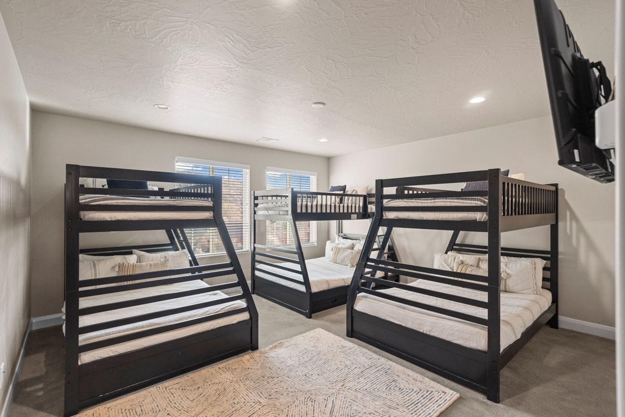 2462 E Cascada Way Washington, UT 84780 home for sale, MLS#25-267442 - Erika Rogers Photo 37