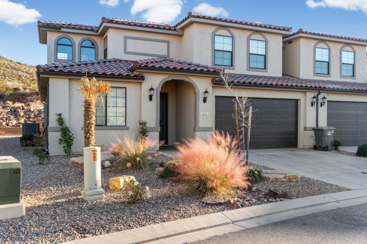 2462 E Cascada Way Washington, UT 84780 home for sale, MLS#25-267442 - Erika Rogers Photo 42