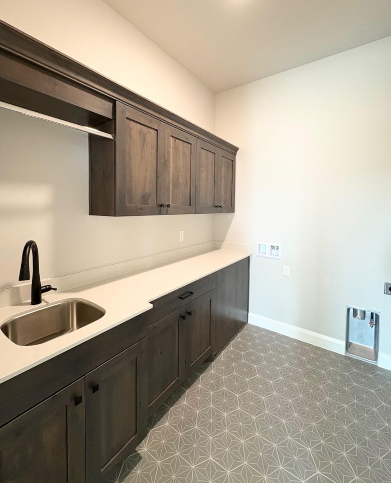 2850 E Smith Creek DR Washington, UT 84780 home for sale, MLS#25-260380 - Erika Rogers Photo 23