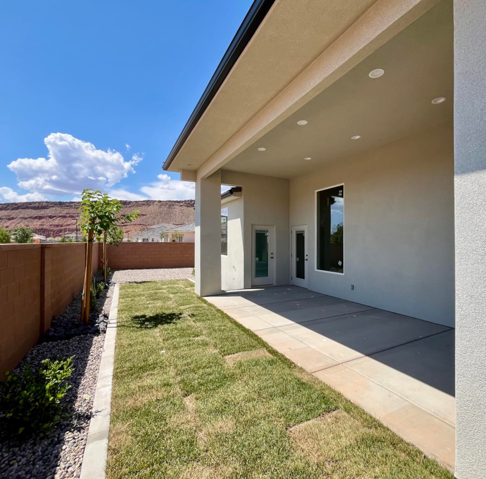 2850 E Smith Creek DR Washington, UT 84780 home for sale, MLS#25-260380 - Erika Rogers Photo 25