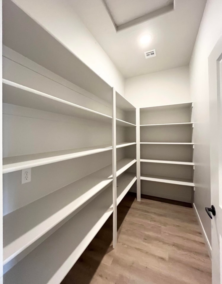 2850 E Smith Creek DR Washington, UT 84780 home for sale, MLS#25-260380 - Erika Rogers Photo 11