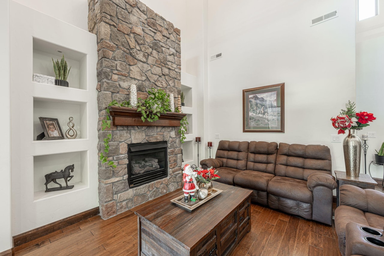 2546 E 1240  S St George, UT 84790 home for sale, MLS#25-267451 - Erika Rogers Photo 7