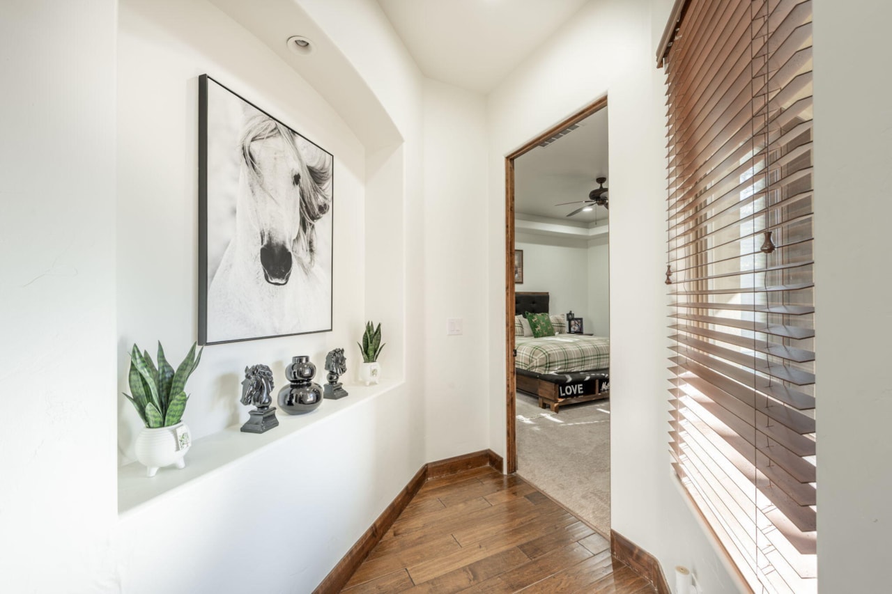 2546 E 1240  S St George, UT 84790 home for sale, MLS#25-267451 - Erika Rogers Photo 9