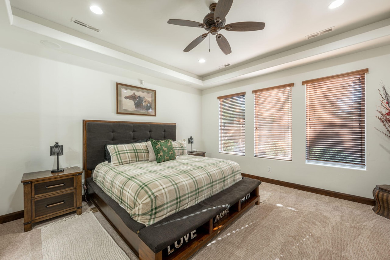 2546 E 1240  S St George, UT 84790 home for sale, MLS#25-267451 - Erika Rogers Photo 10