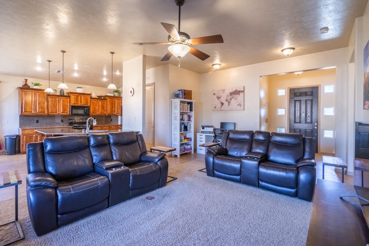 2174 W 1270  N St George, UT 84770 home for sale, MLS#25-267452 - Erika Rogers Photo 10