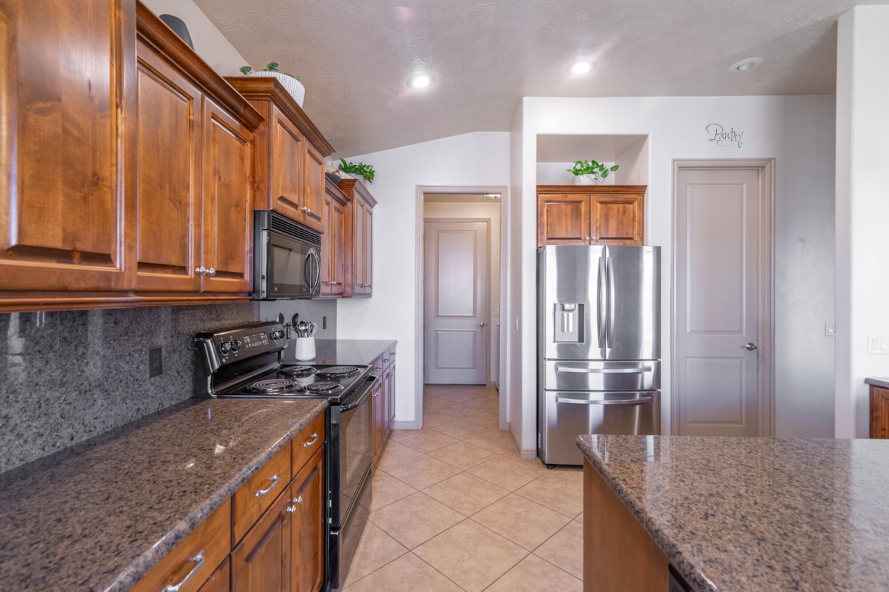 2174 W 1270  N St George, UT 84770 home for sale, MLS#25-267452 - Erika Rogers Photo 16