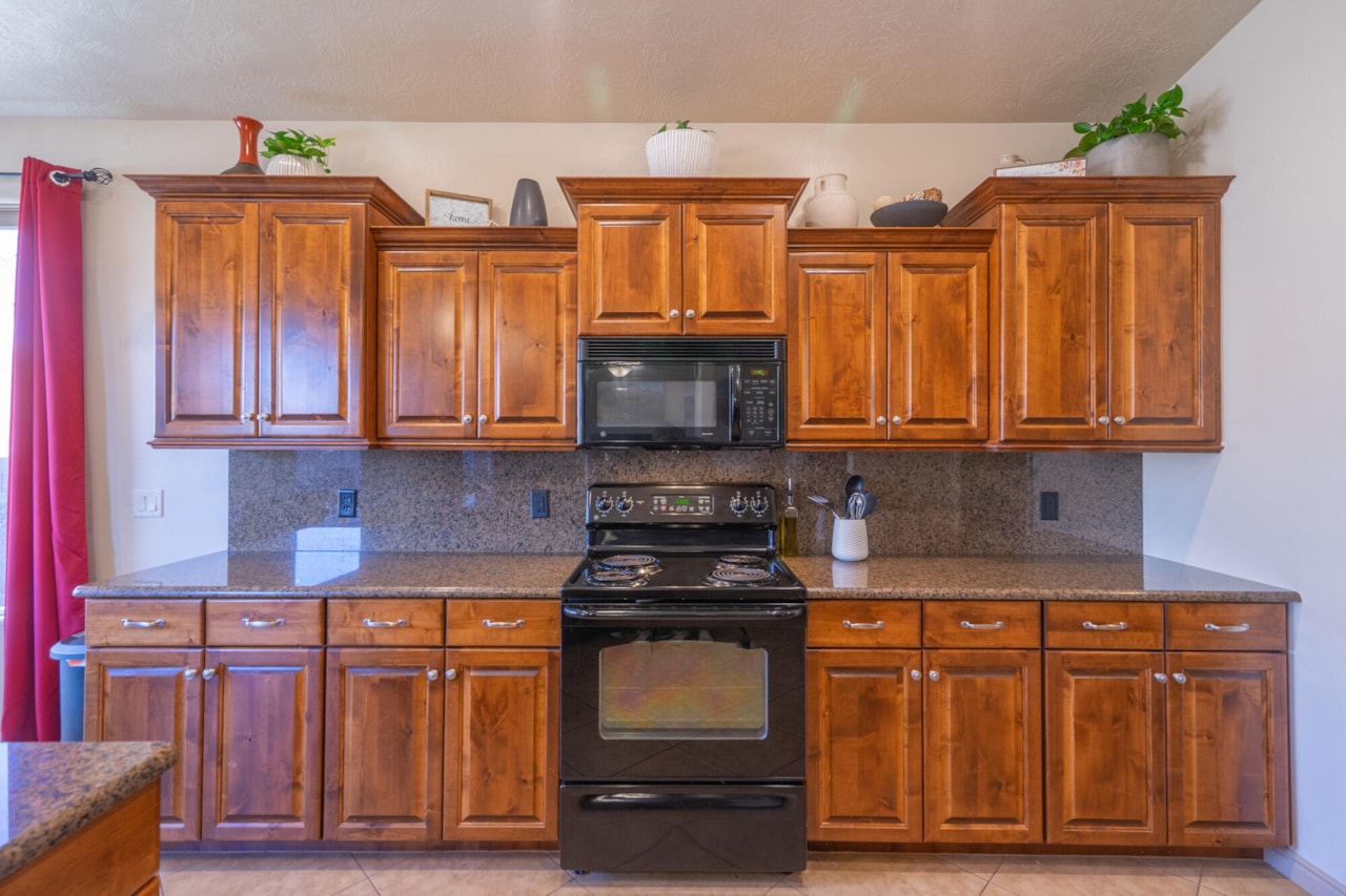 2174 W 1270  N St George, UT 84770 home for sale, MLS#25-267452 - Erika Rogers Photo 17