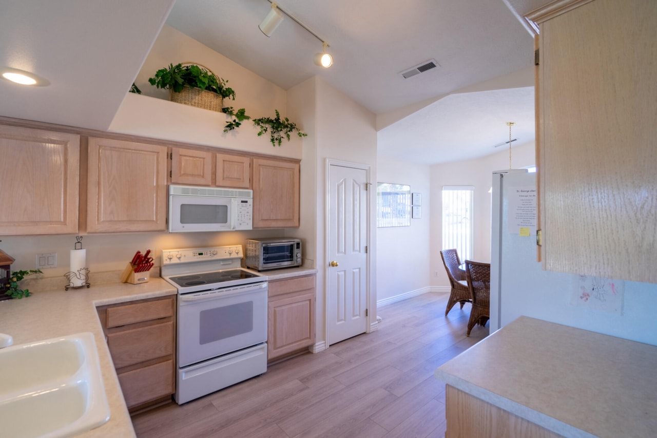 1610 W 100  N #44 St George, UT 84770 home for sale, MLS#25-267170 - Erika Rogers Photo 12