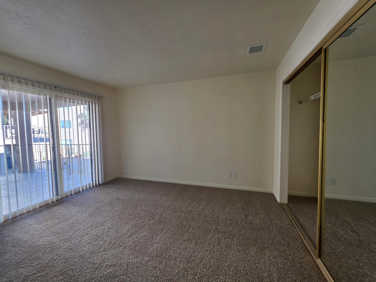 860 S Village RD #T5 St George, UT 84770 condo for sale, MLS#25-267448 - Erika Rogers Photo 16