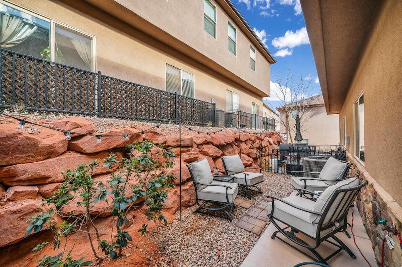 370 W Buena Vista Blvd #83 Washington, UT 84780 home for sale, MLS#25-267469 - Erika Rogers Photo 21