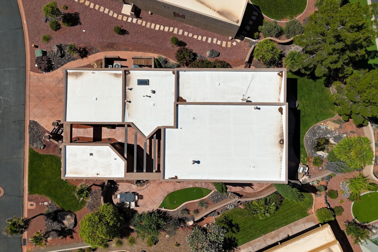 2090 Tuweap DR #9 St George, UT 84770 home for sale, MLS#25-261669 - Erika Rogers Photo 4