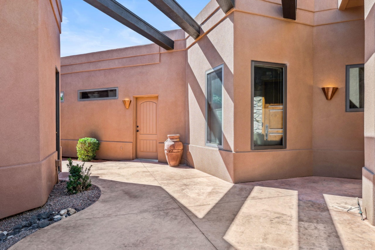 2090 Tuweap DR #9 St George, UT 84770 home for sale, MLS#25-261669 - Erika Rogers Photo 22