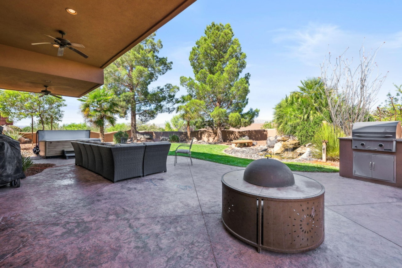 2090 Tuweap DR #9 St George, UT 84770 home for sale, MLS#25-261669 - Erika Rogers Photo 28