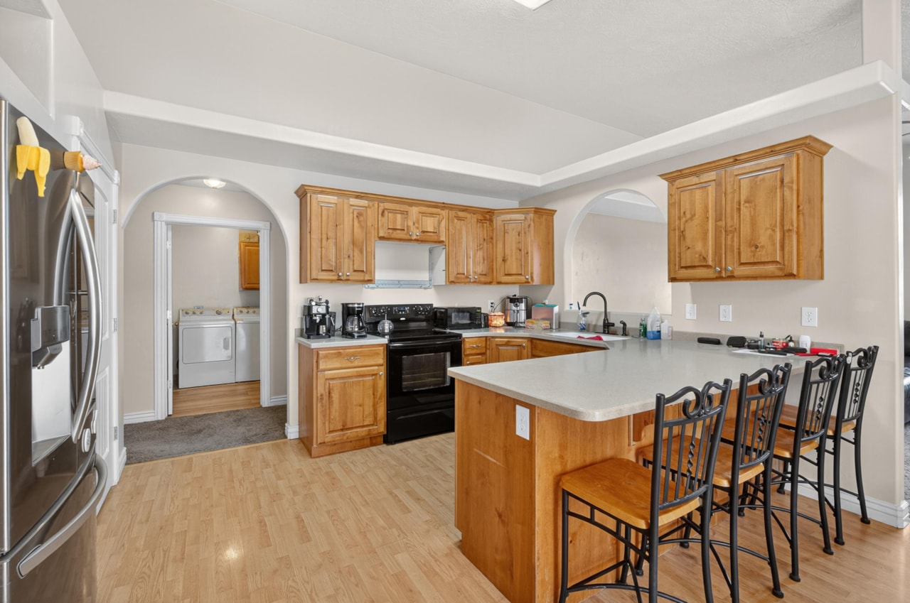 1314 E Pine Valley ST Washington, UT 84780 home for sale, MLS#25-266349 - Erika Rogers Photo 6