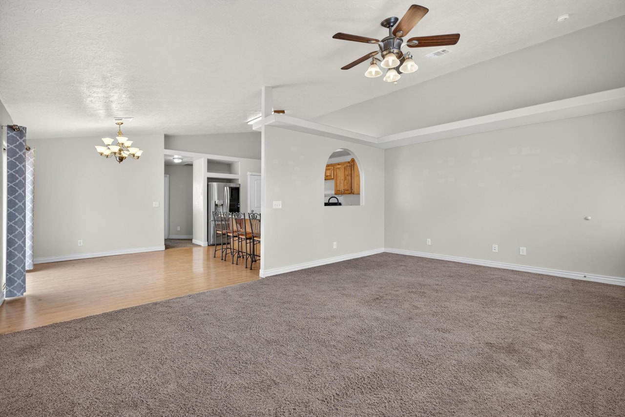 1314 E Pine Valley ST Washington, UT 84780 home for sale, MLS#25-266349 - Erika Rogers Photo 15