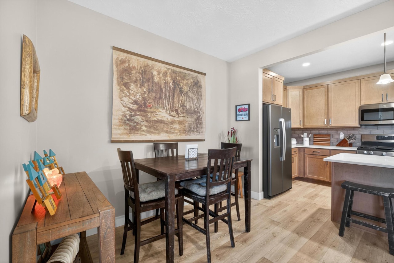 5543 S Carnelian Parkway St George, UT 84790 home for sale, MLS#25-265402 - Erika Rogers Photo 21