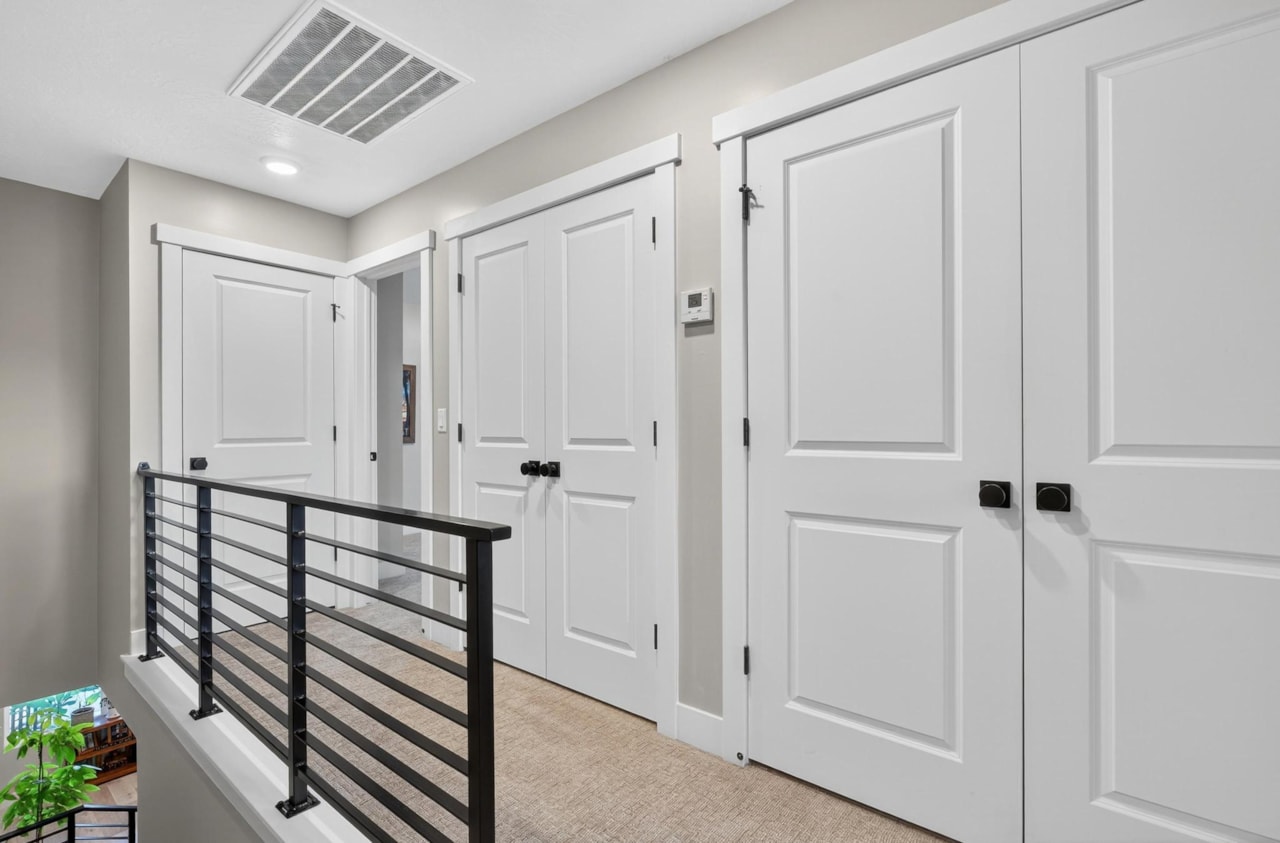 5543 S Carnelian Parkway St George, UT 84790 home for sale, MLS#25-265402 - Erika Rogers Photo 25