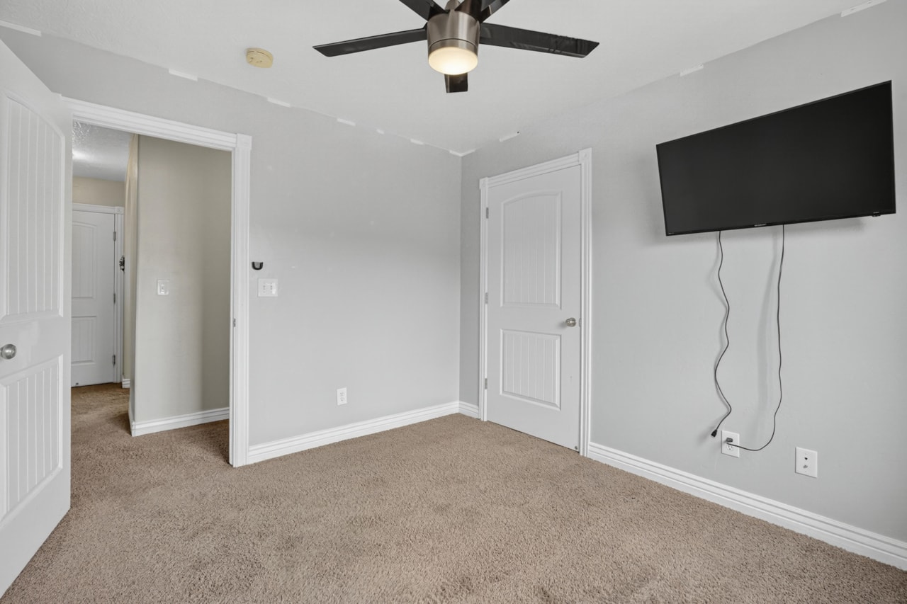 1314 E Pine Valley ST Washington, UT 84780 home for sale, MLS#25-266349 - Erika Rogers Photo 25