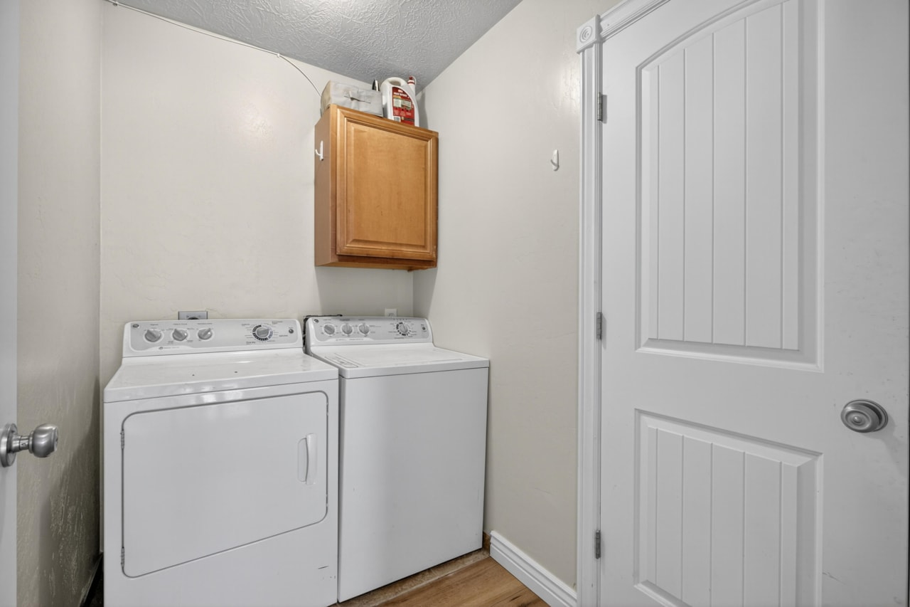 1314 E Pine Valley ST Washington, UT 84780 home for sale, MLS#25-266349 - Erika Rogers Photo 26