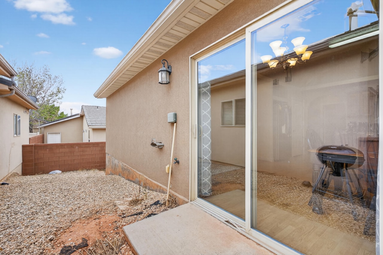 1314 E Pine Valley ST Washington, UT 84780 home for sale, MLS#25-266349 - Erika Rogers Photo 28