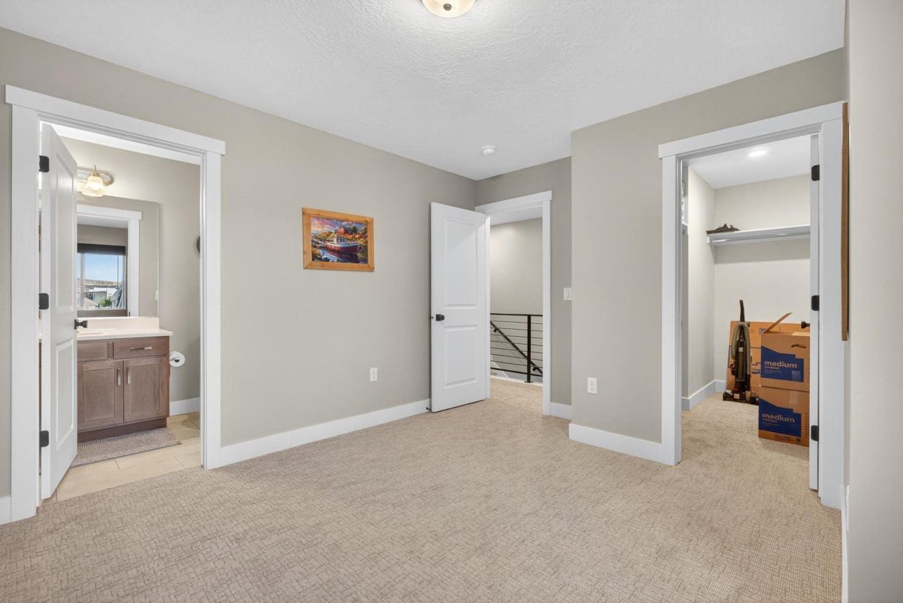 5543 S Carnelian Parkway St George, UT 84790 home for sale, MLS#25-265402 - Erika Rogers Photo 37