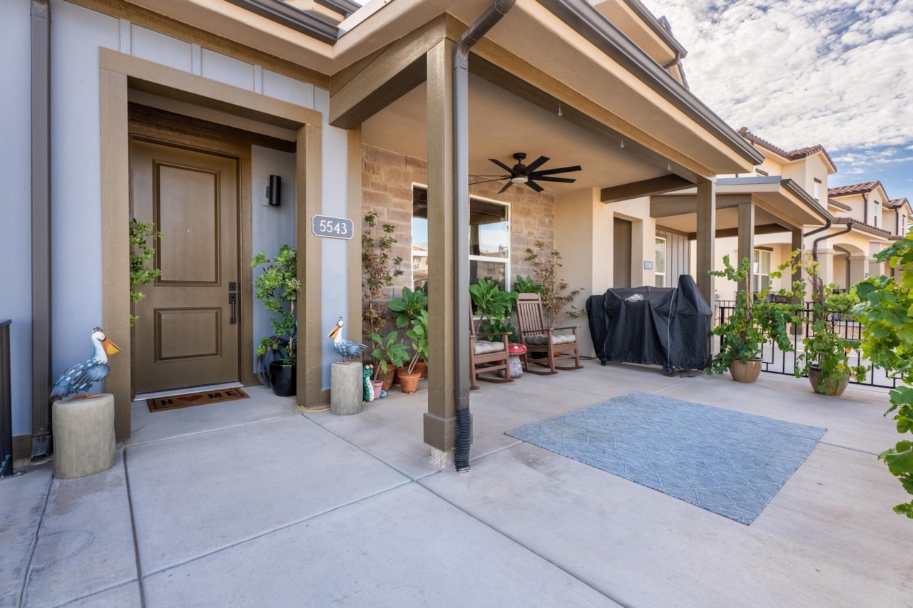 5543 S Carnelian Parkway St George, UT 84790 home for sale, MLS#25-265402 - Erika Rogers Photo 41