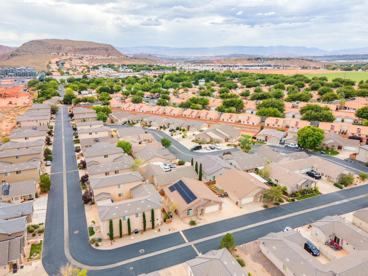 1314 E Pine Valley ST Washington, UT 84780 home for sale, MLS#25-266349 - Erika Rogers Photo 38