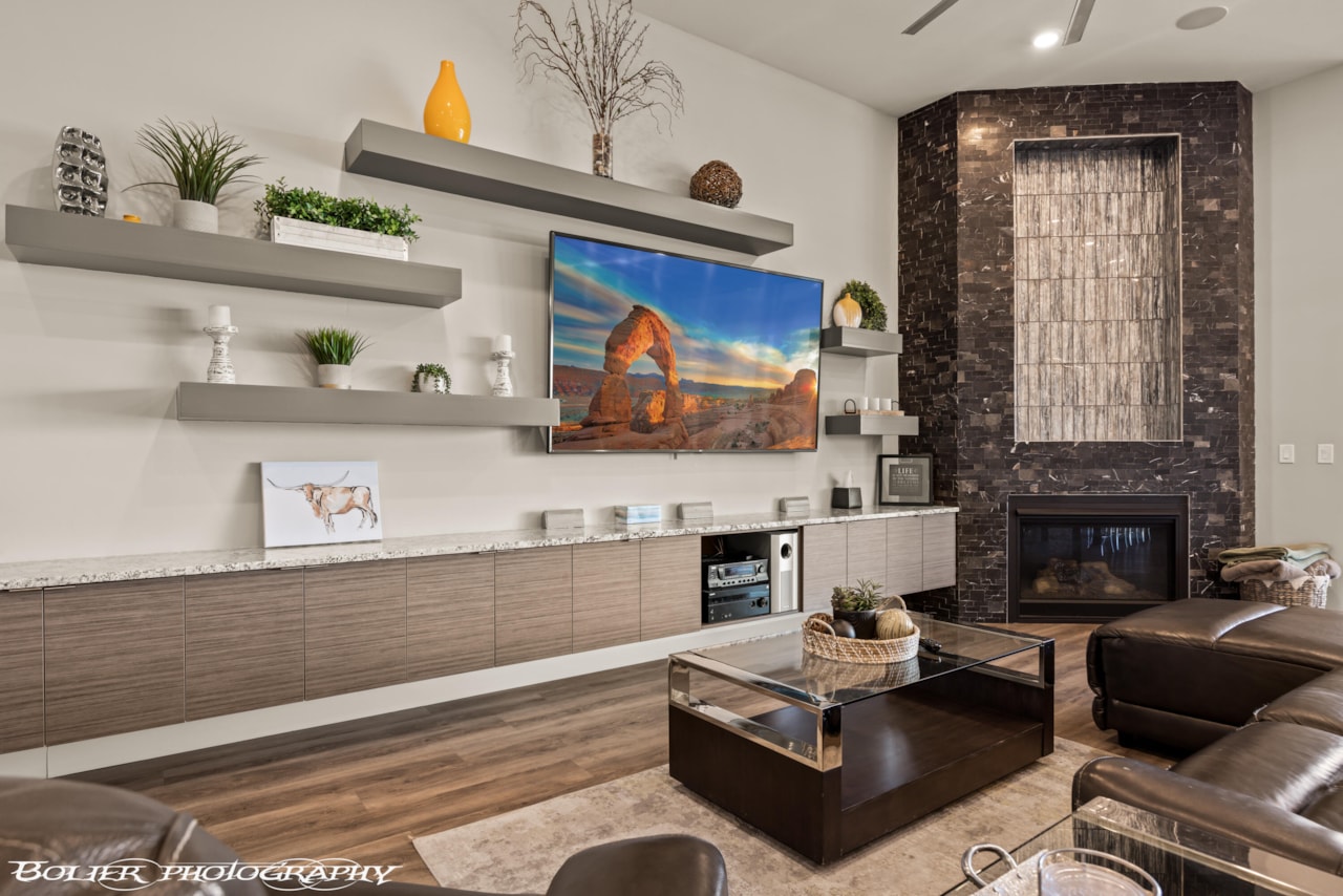 728 W Sir Monte DR St George, UT 84770 home for sale, MLS#25-263653 - Erika Rogers Photo 10