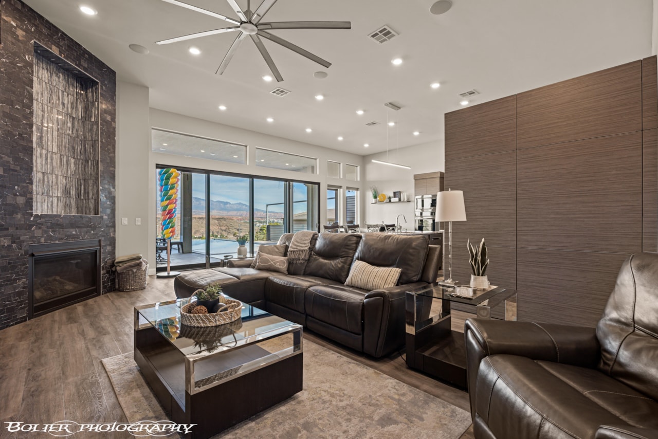 728 W Sir Monte DR St George, UT 84770 home for sale, MLS#25-263653 - Erika Rogers Photo 12