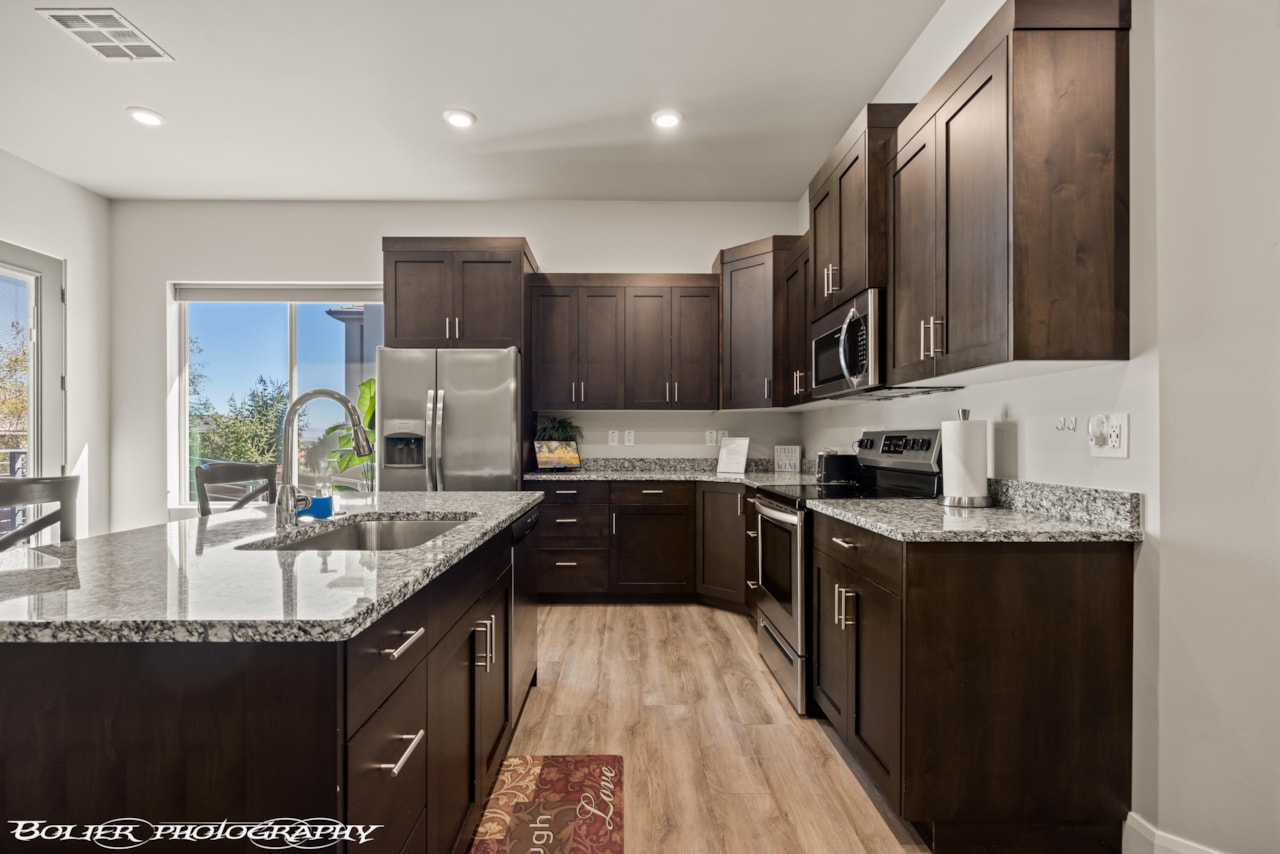 728 W Sir Monte DR St George, UT 84770 home for sale, MLS#25-263653 - Erika Rogers Photo 42