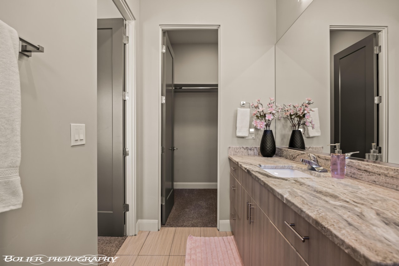 728 W Sir Monte DR St George, UT 84770 home for sale, MLS#25-263653 - Erika Rogers Photo 56