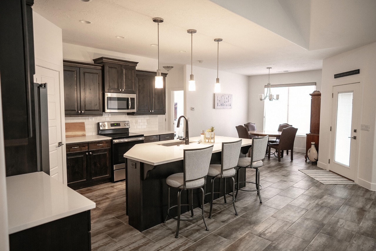 1060 N Ocotillo DR Washington, UT 84780 home for sale, MLS#25-262096 - Erika Rogers Photo 9